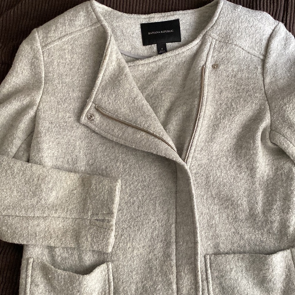 Banana Republic boucle jacket - Picture 3 of 5